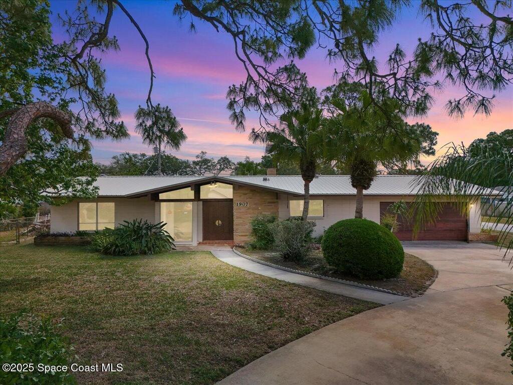 1907 N Carpenter Road, Titusville, FL 32796