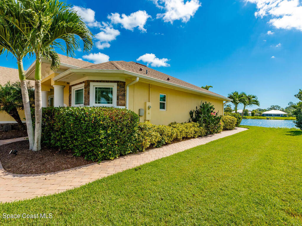 713 Yearling Trail, Sebastian, FL 32958