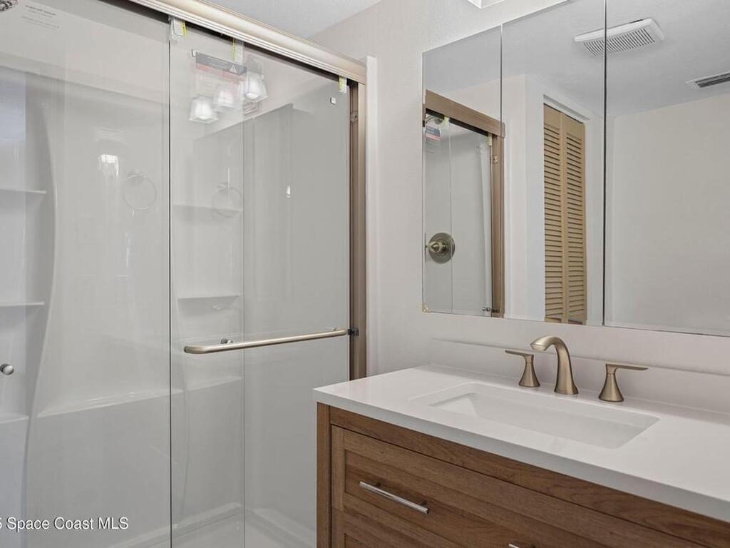 400 18th Street, Vero Beach, FL 32960