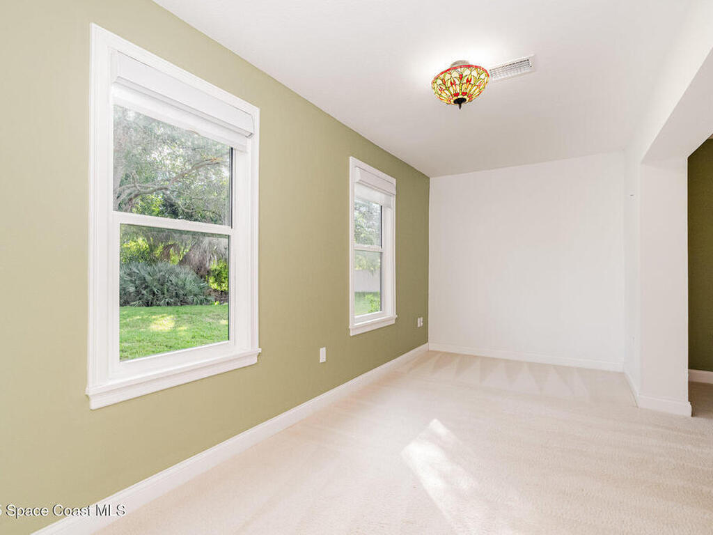 255 Country Club Drive, Melbourne, FL 32940