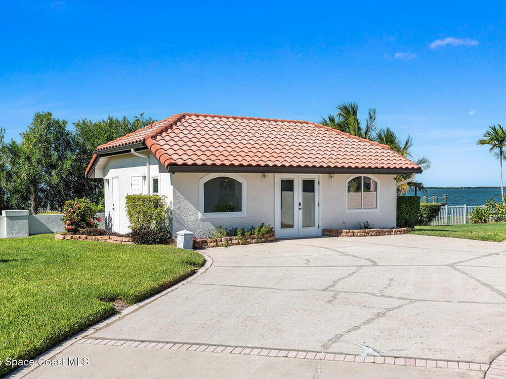 1840 Harbor Point Drive, Merritt Island, FL 32952