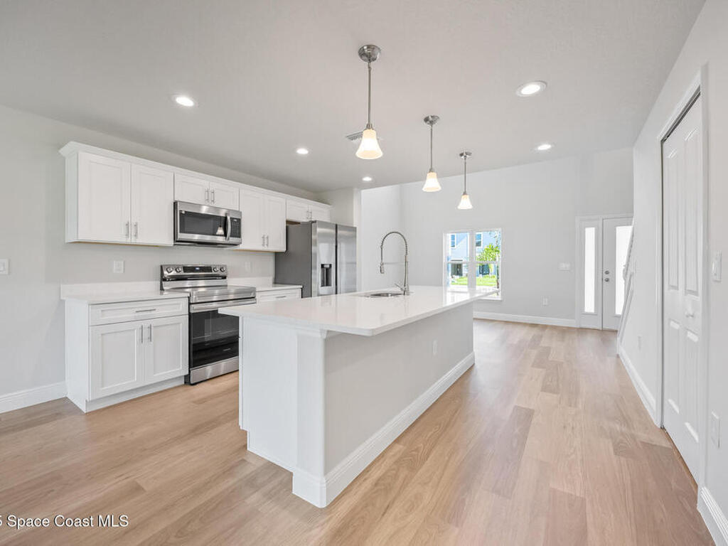 207 Hidden Woods Place, Melbourne, FL 32901