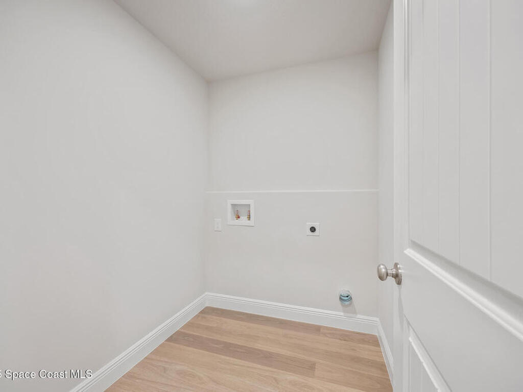 207 Hidden Woods Place, Melbourne, FL 32901