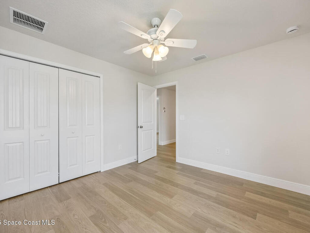 207 Hidden Woods Place, Melbourne, FL 32901