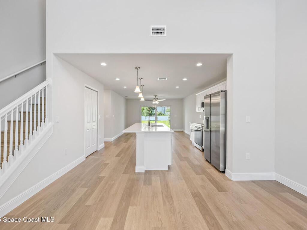 207 Hidden Woods Place, Melbourne, FL 32901