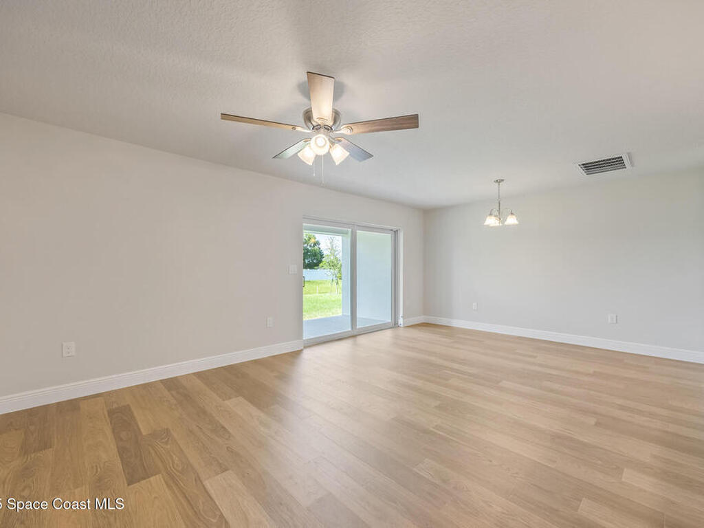 217 Hidden Woods Place, Melbourne, FL 32901