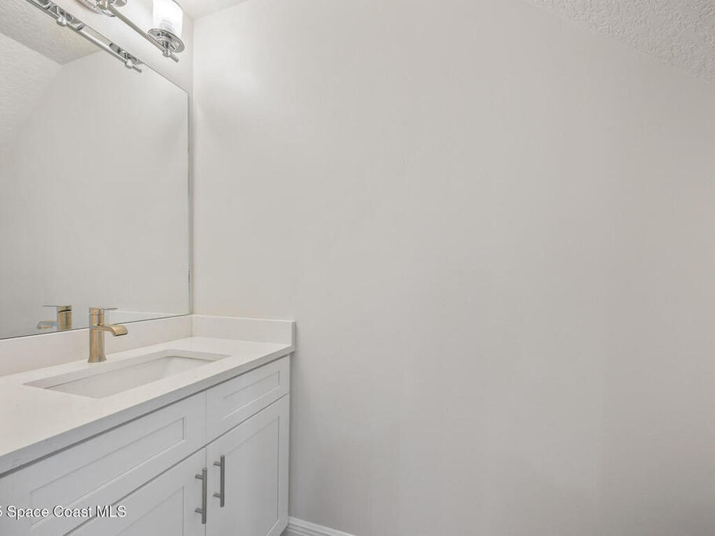 217 Hidden Woods Place, Melbourne, FL 32901