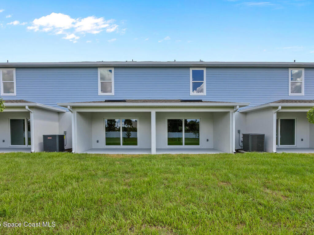 217 Hidden Woods Place, Melbourne, FL 32901