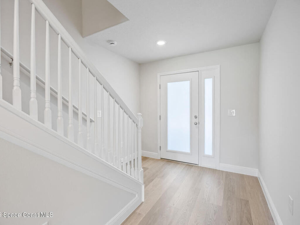 217 Hidden Woods Place, Melbourne, FL 32901