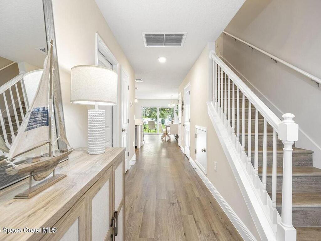 227 Hidden Woods Place, Melbourne, FL 32901