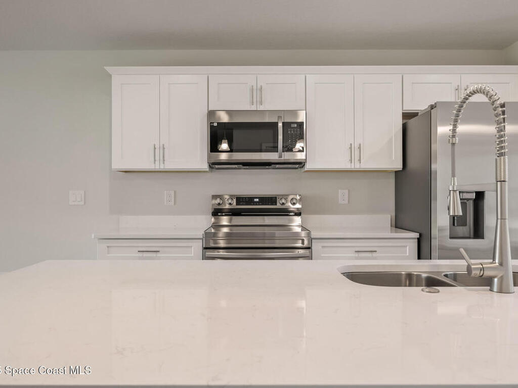 237 Hidden Woods Place, Melbourne, FL 32901