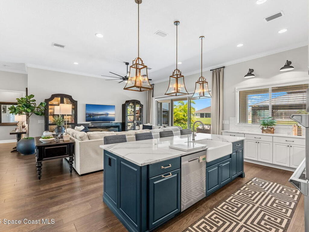 8431 Paragrass Avenue, Viera, FL 32940