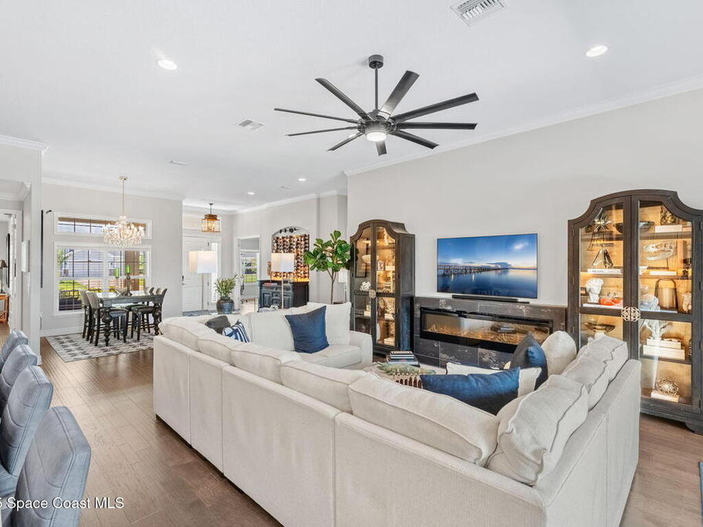 8431 Paragrass Avenue, Viera, FL 32940