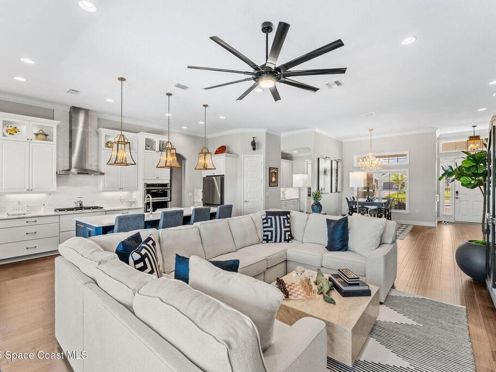 8431 Paragrass Avenue, Viera, FL 32940