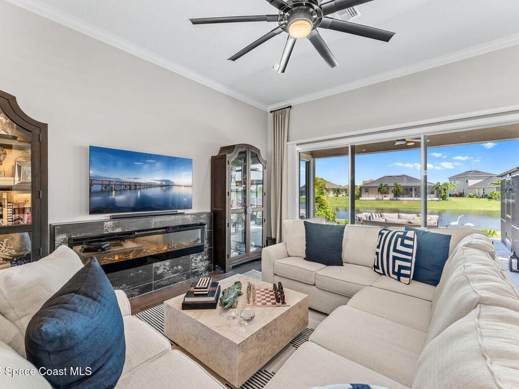 8431 Paragrass Avenue, Viera, FL 32940