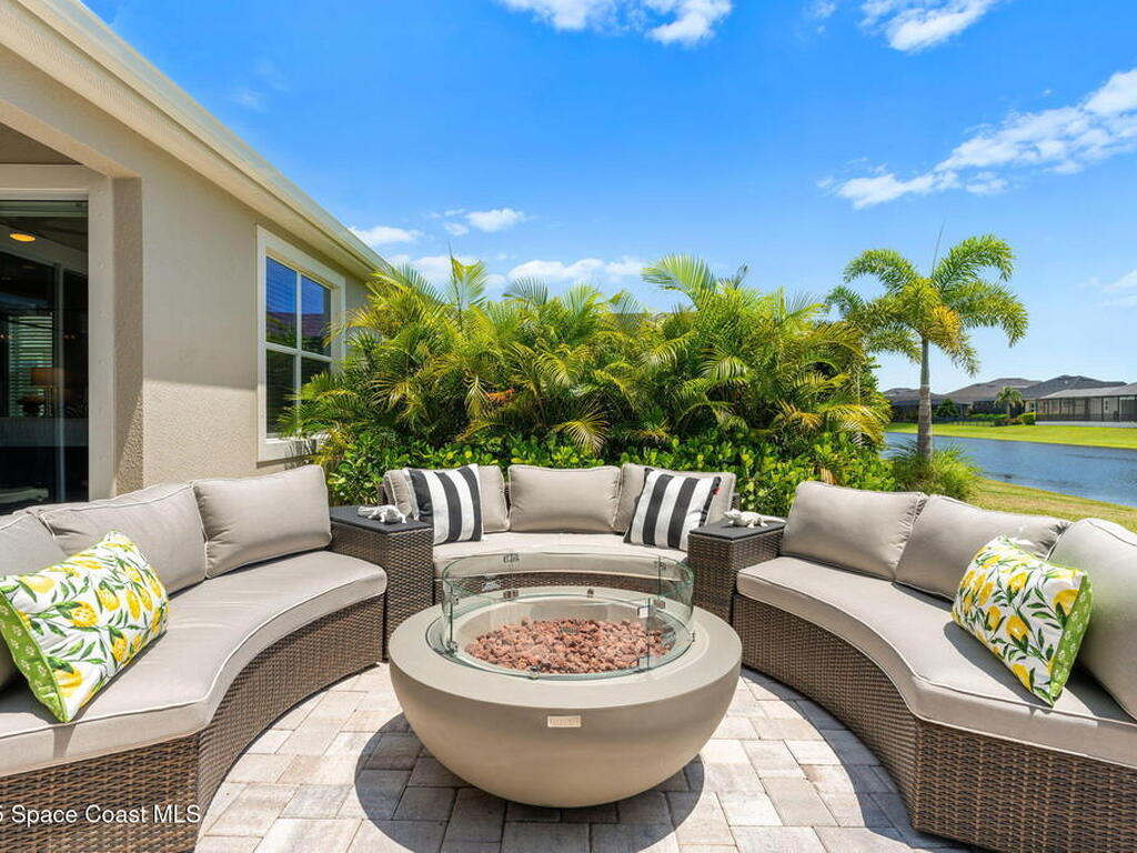 8431 Paragrass Avenue, Viera, FL 32940