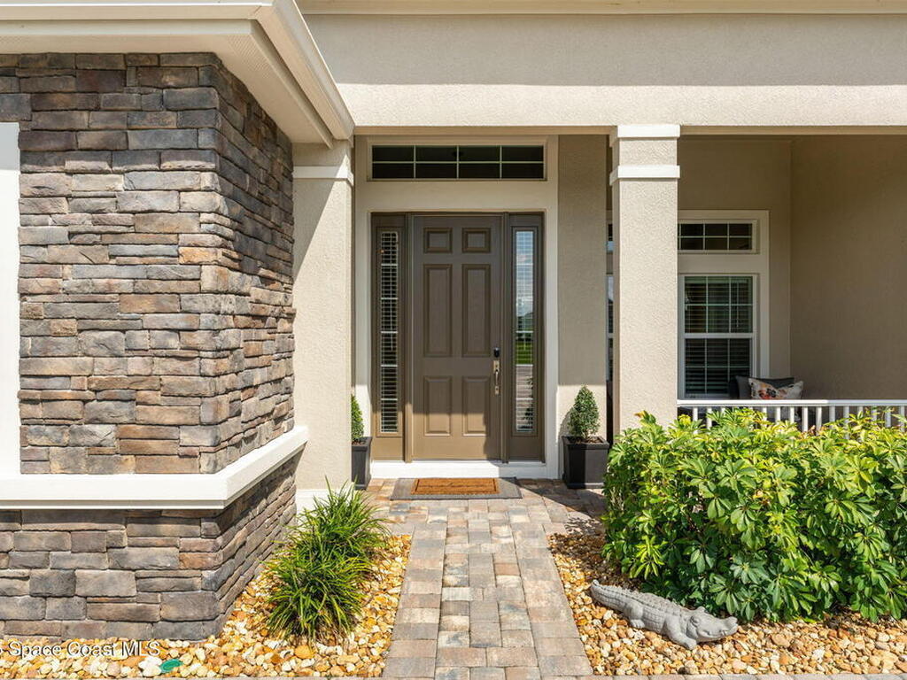 8431 Paragrass Avenue, Viera, FL 32940