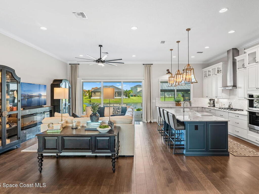 8431 Paragrass Avenue, Viera, FL 32940