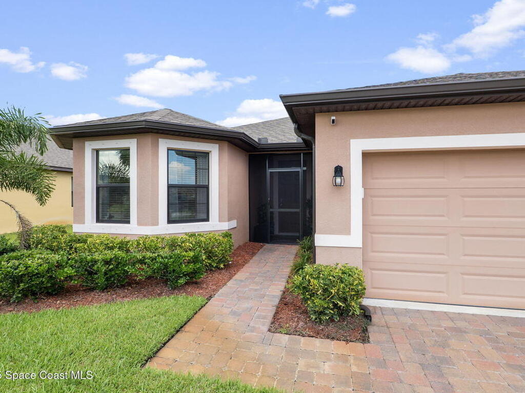 653 Old Country Road, Palm Bay, FL 32909