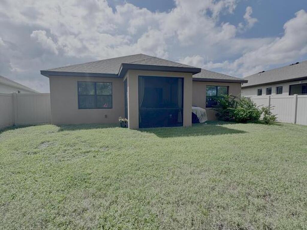 668 Old Country Road, Palm Bay, FL 32909