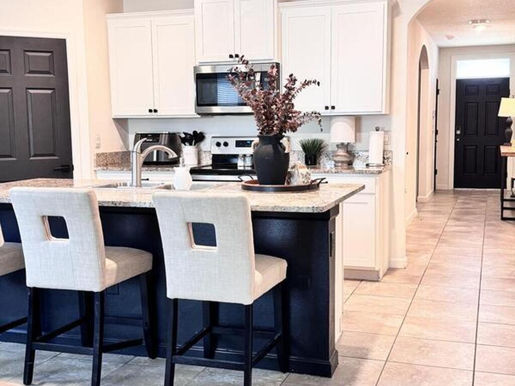 668 Old Country Road, Palm Bay, FL 32909