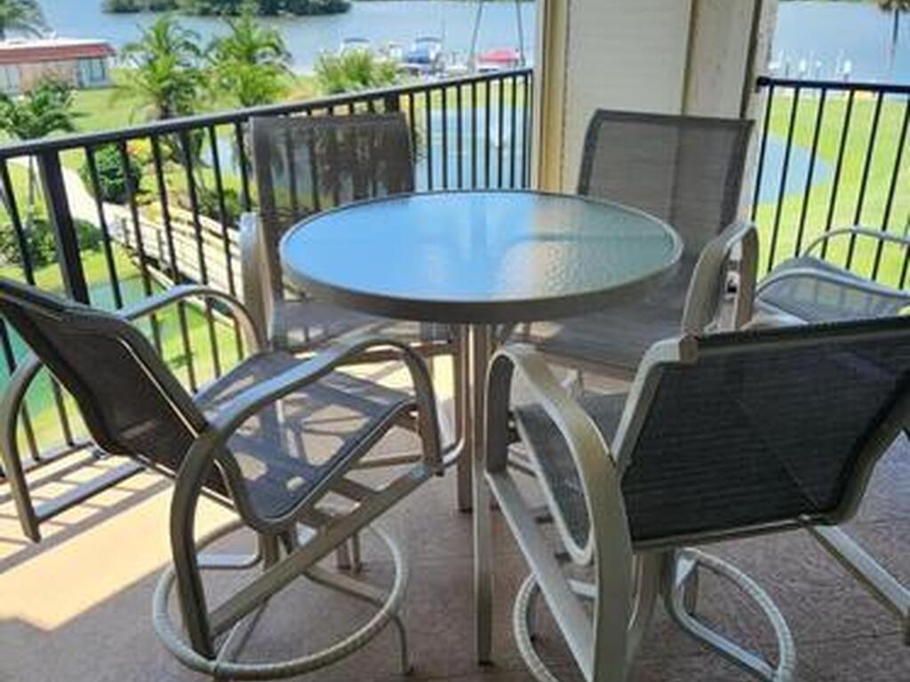 720 S Brevard Avenue, Cocoa Beach, FL 32931