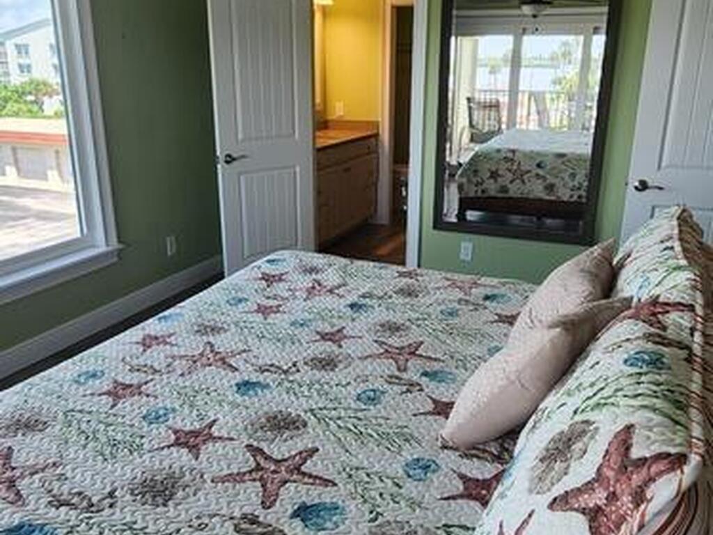 720 S Brevard Avenue, Cocoa Beach, FL 32931