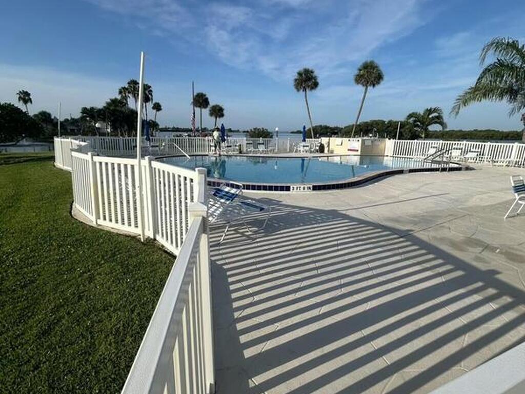 720 S Brevard Avenue, Cocoa Beach, FL 32931