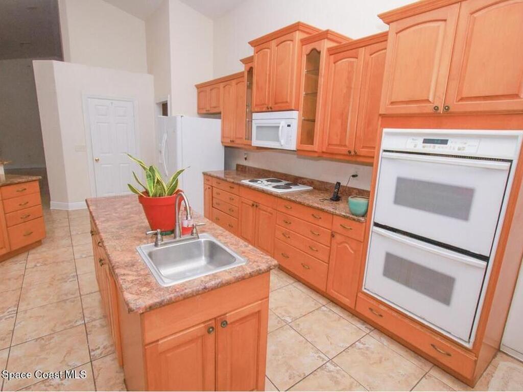 1857 Timbers West Boulevard, Rockledge, FL 32955