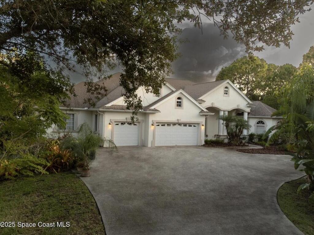 1857 Timbers West Boulevard, Rockledge, FL 32955