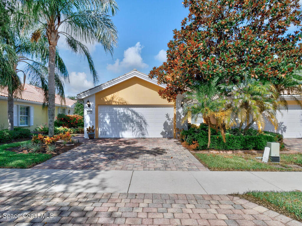 4944 Corsica Square, Vero Beach, FL 32967