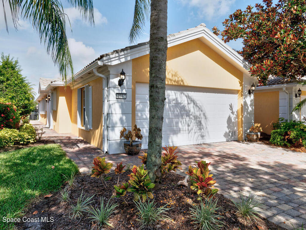 4944 Corsica Square, Vero Beach, FL 32967