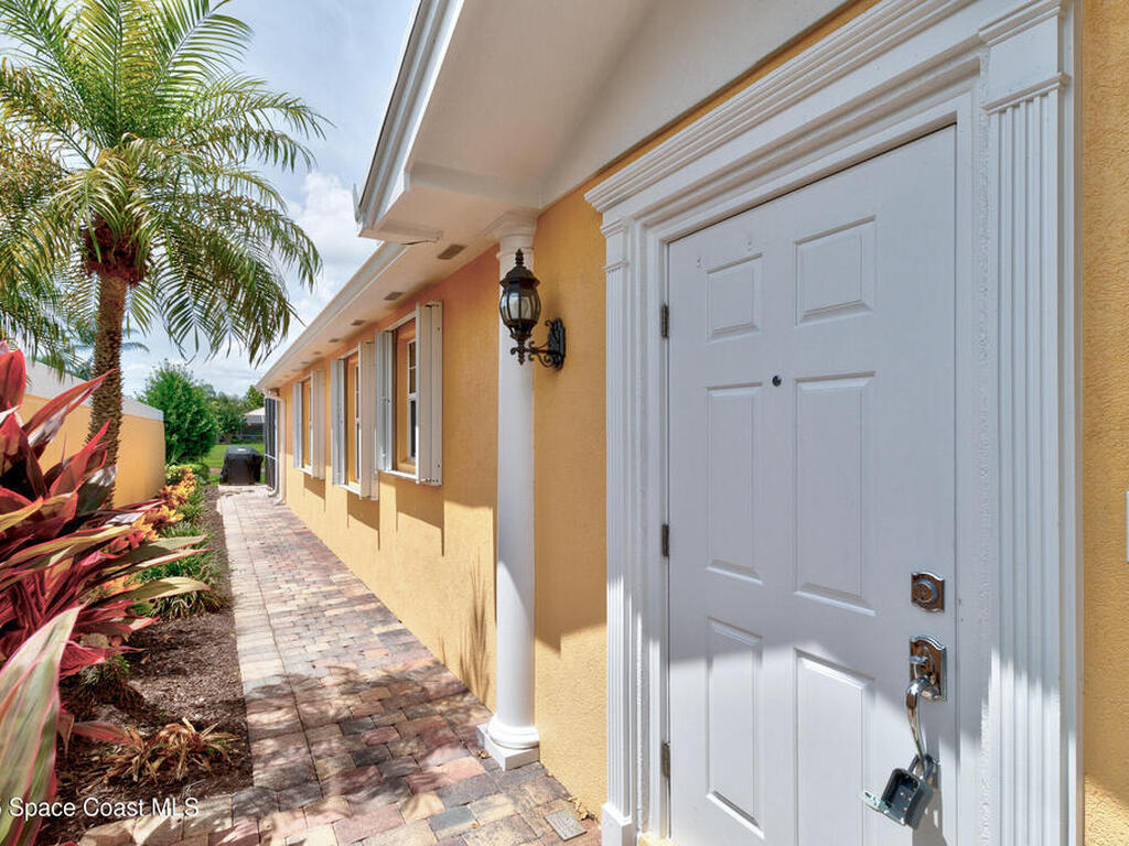 4944 Corsica Square, Vero Beach, FL 32967