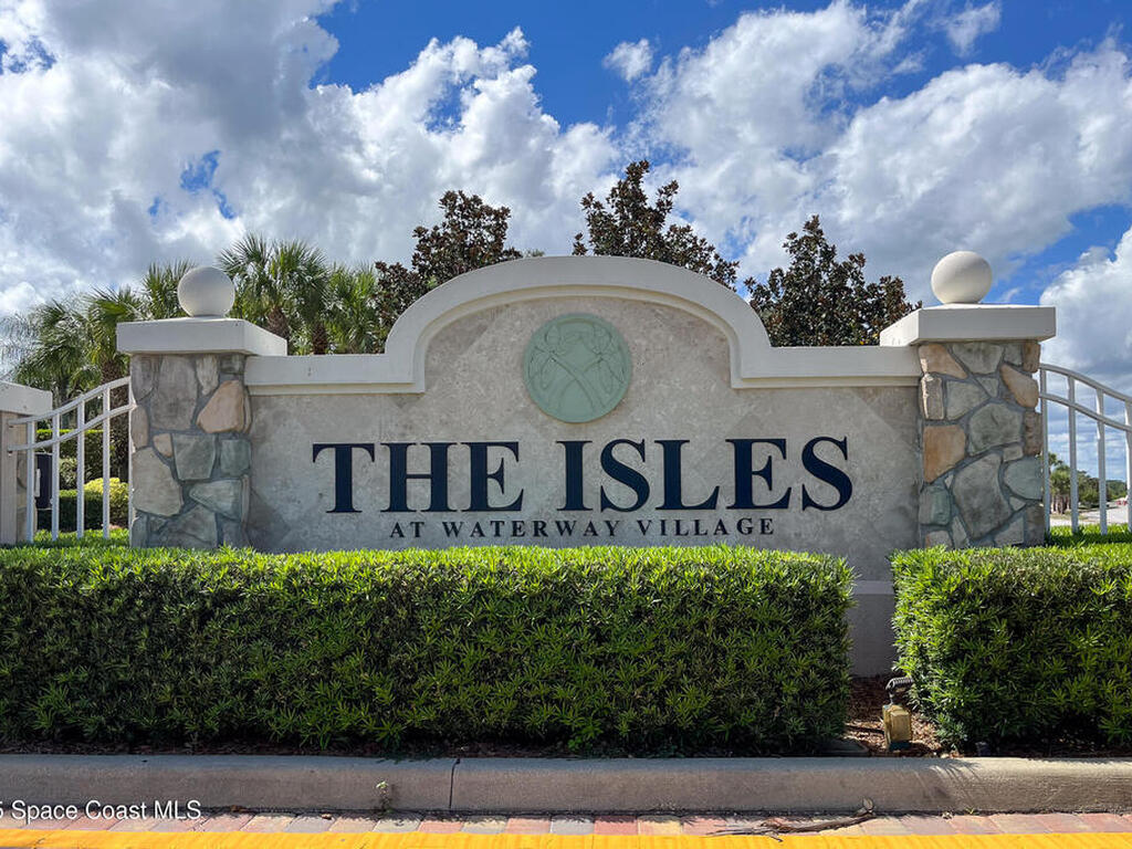 4944 Corsica Square, Vero Beach, FL 32967