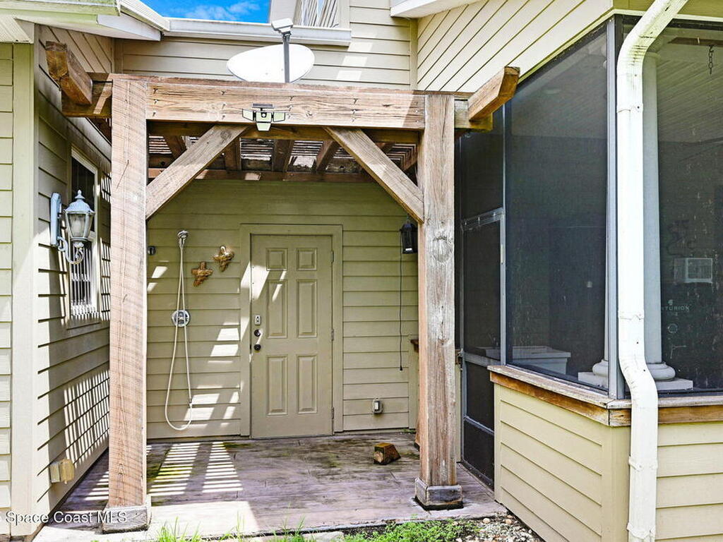 4495 Sand Point Road, Grant, FL 32949