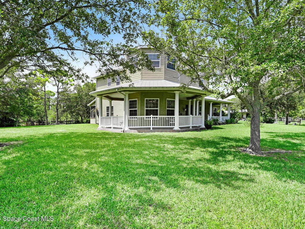 4495 Sand Point Road, Grant, FL 32949