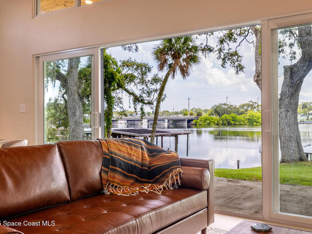 877 Sunset Drive, Melbourne, FL 32935