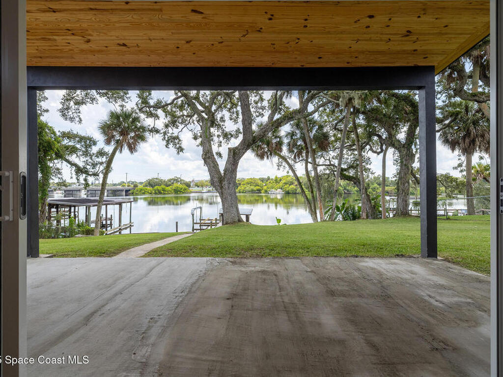 877 Sunset Drive, Melbourne, FL 32935