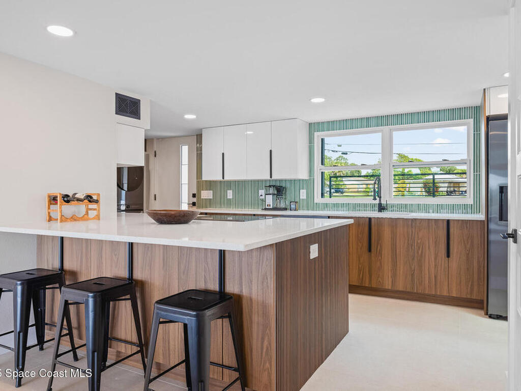 877 Sunset Drive, Melbourne, FL 32935