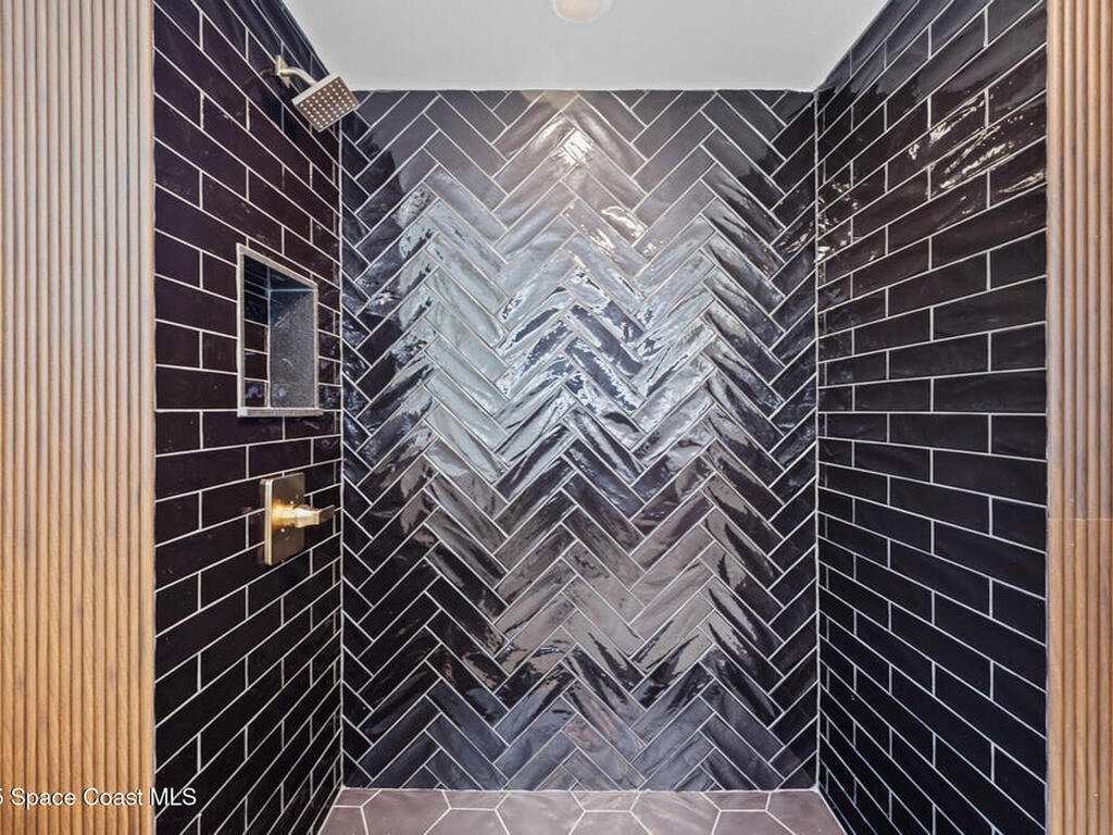 877 Sunset Drive, Melbourne, FL 32935