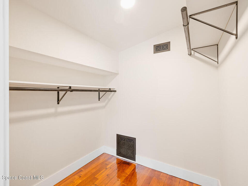 877 Sunset Drive, Melbourne, FL 32935