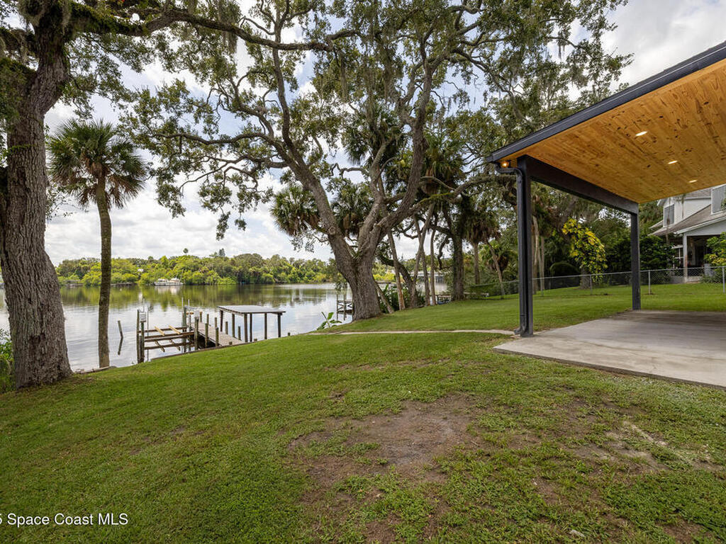 877 Sunset Drive, Melbourne, FL 32935