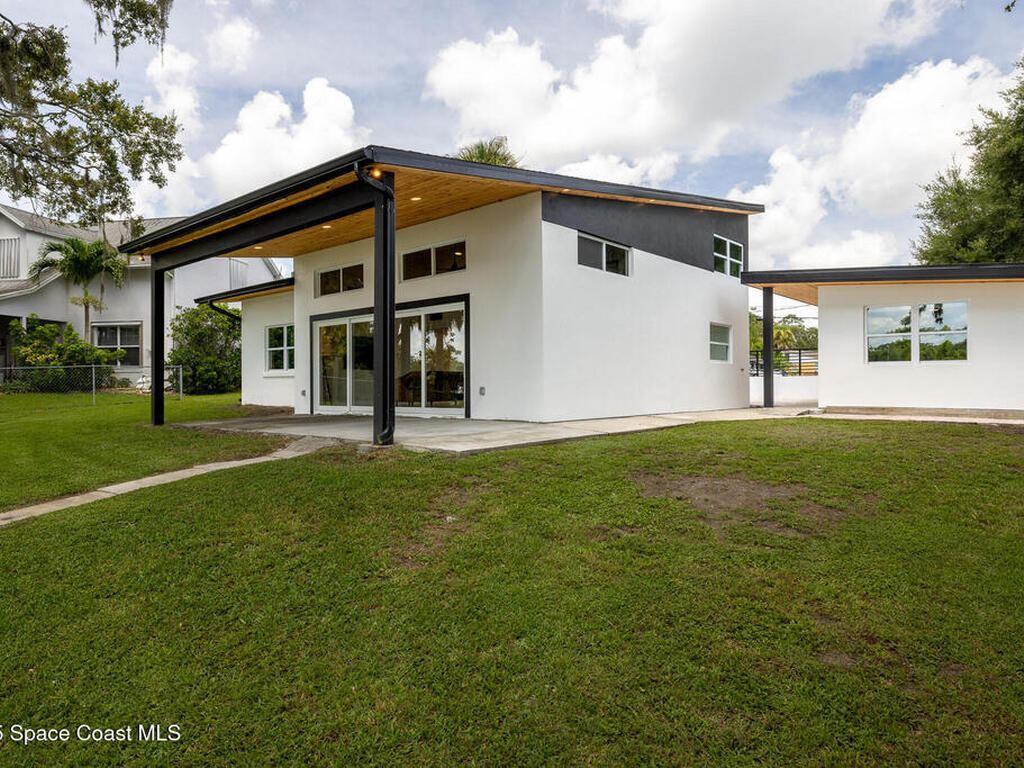 877 Sunset Drive, Melbourne, FL 32935