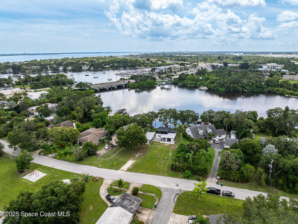 877 Sunset Drive, Melbourne, FL 32935