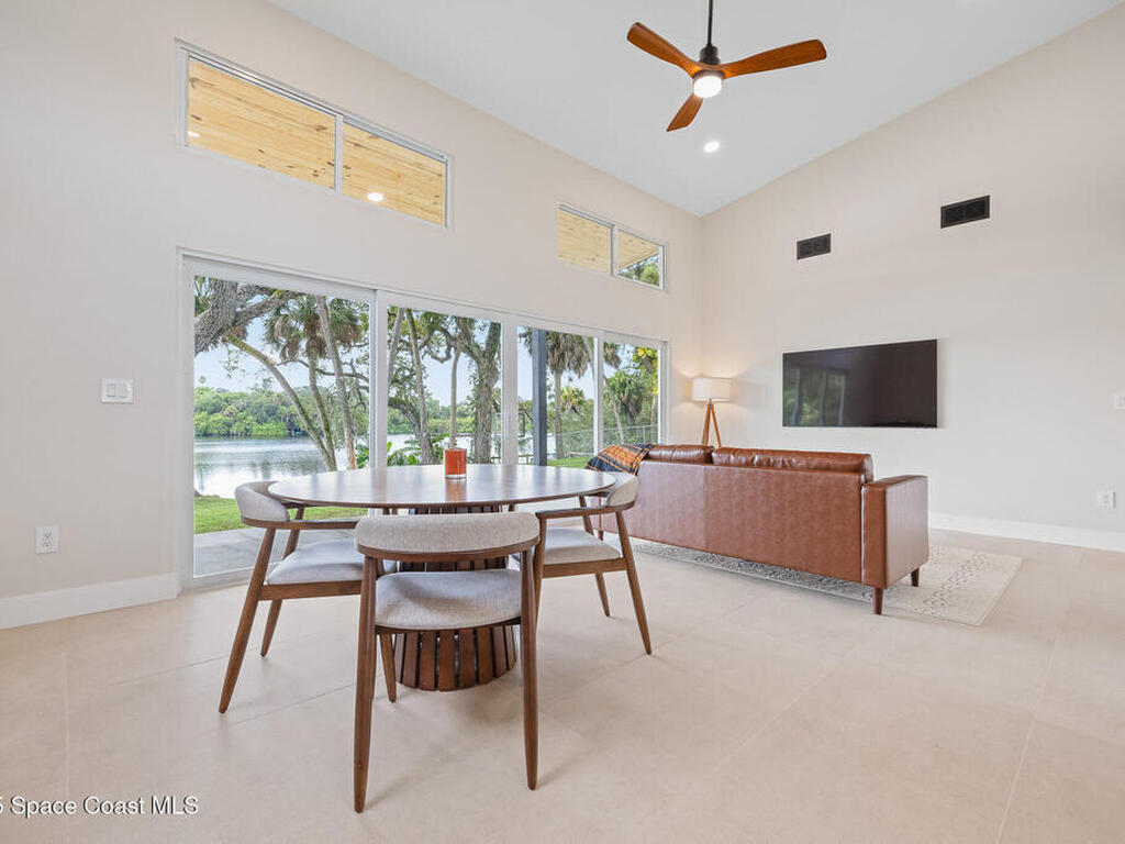 877 Sunset Drive, Melbourne, FL 32935