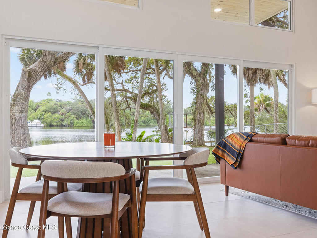 877 Sunset Drive, Melbourne, FL 32935