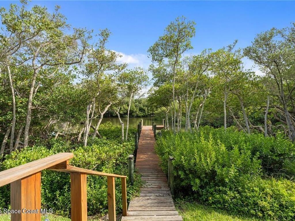 395 Live Oak Drive, Vero Beach, FL 32963