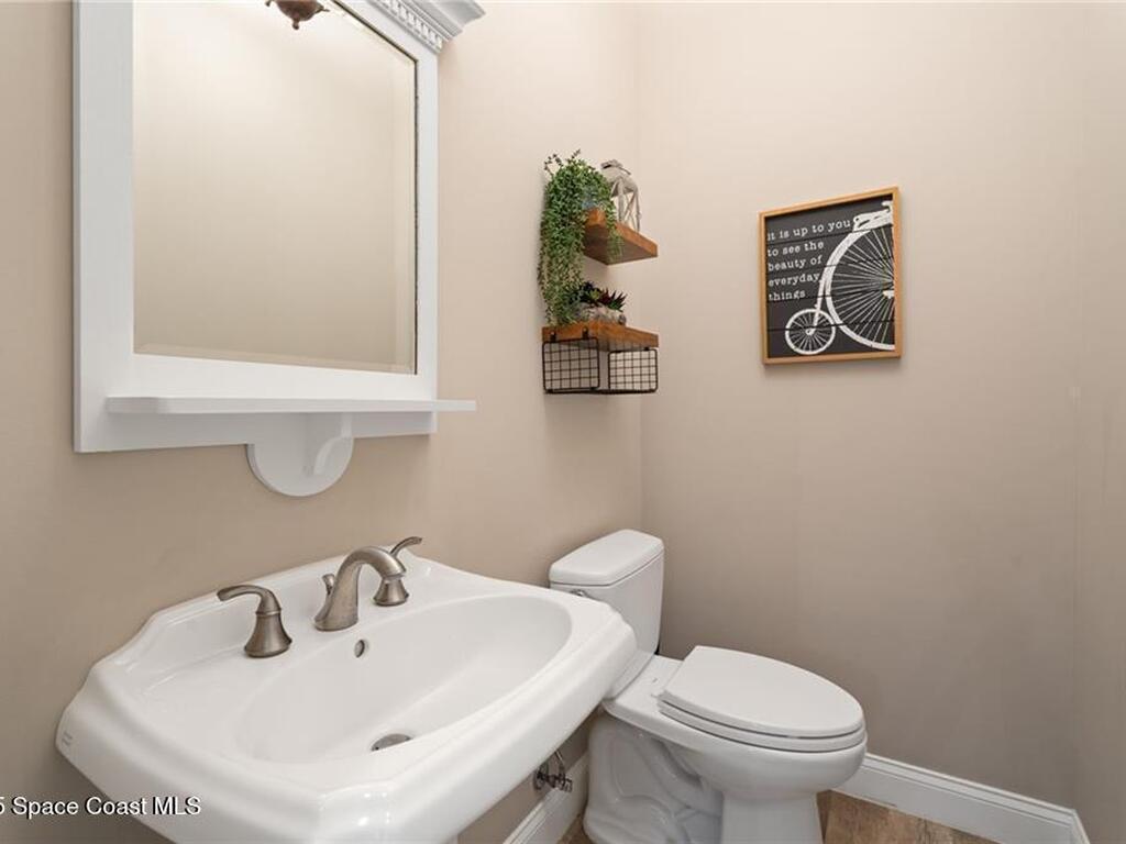 395 Live Oak Drive, Vero Beach, FL 32963