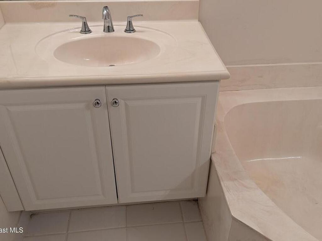 826 Middleton Drive, Vero Beach, FL 32962