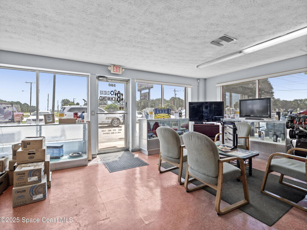 580 S Wickham Road, West Melbourne, FL 32904